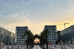 581714130